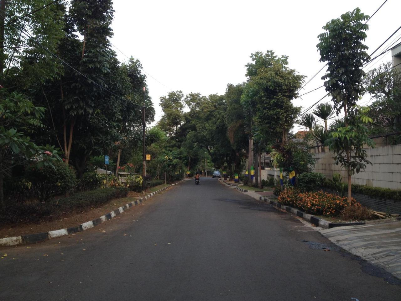 De Riau Guesthouse Bandung Exterior photo
