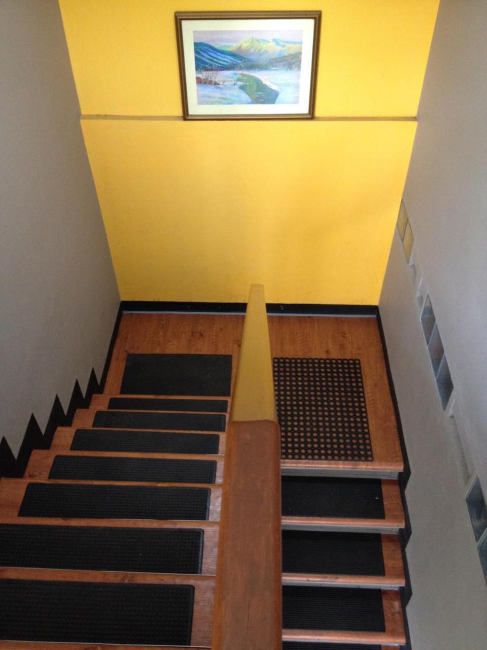 De Riau Guesthouse Bandung Exterior photo